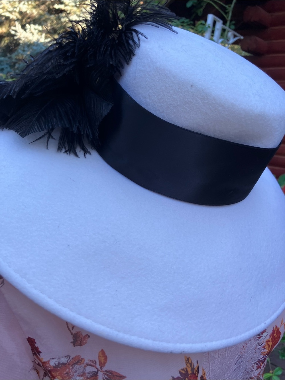 Joe Bill Miller wool brimmed hat with real feathers and ribbon - Picture 6 of 12